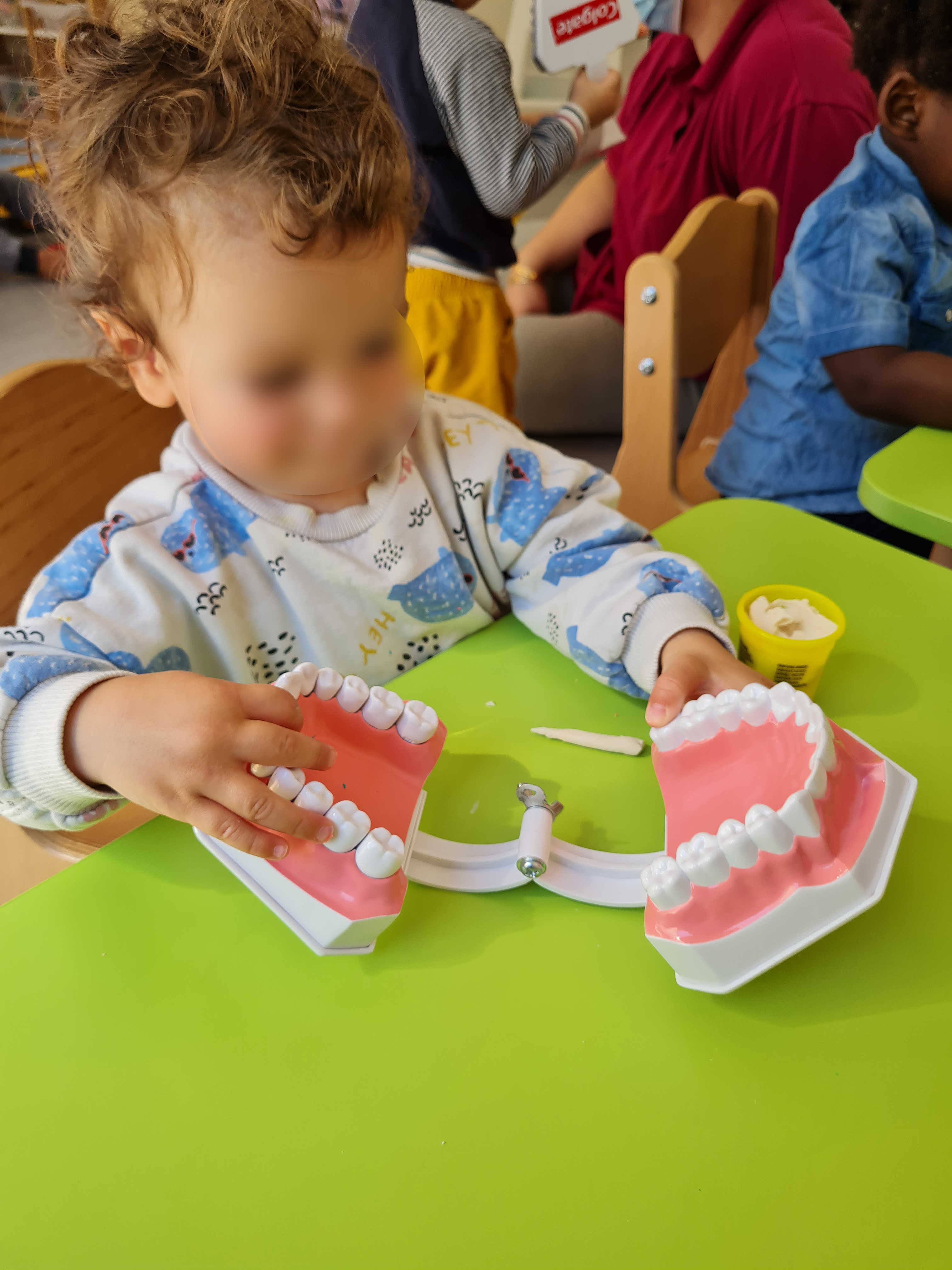 Fondation_oeuvre_de_la_croix_saint_simon_dentaire_enfance
