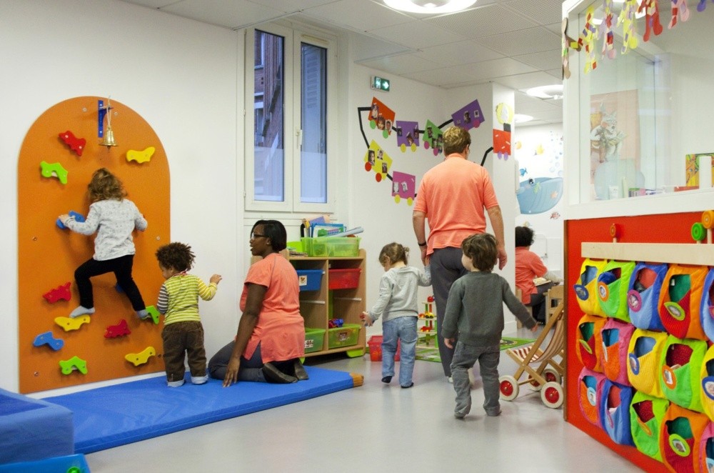 Halte-garderie et crèche familiale La souris verte | Croix Saint-Simon