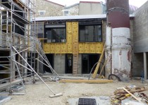 Cour intérieure et premier batiment de la Villa Vauvenargues de la fondation œuvre de la croix saint simon 